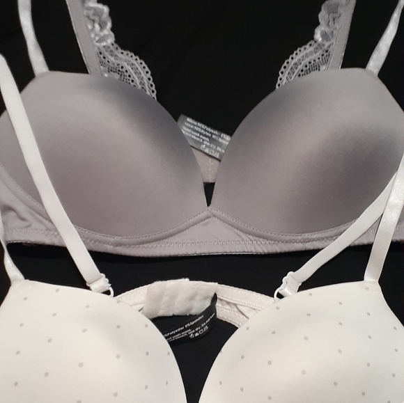 Two Pack T-Shirt Bra Bundle (Size 34B) - Picture 2 of 5